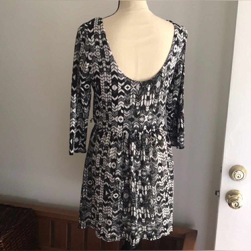 LILY ROSE “Size L” Skater Dress - Picture 3 of 6